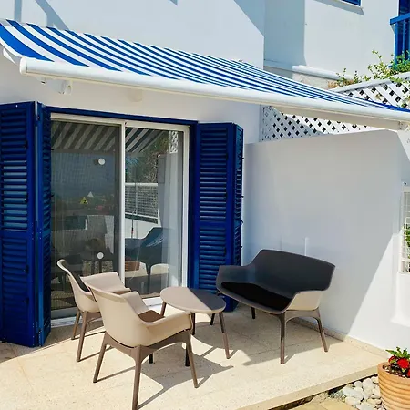 Дом отдыха Vista Blu Holiday House With Stunning Sea Views! *