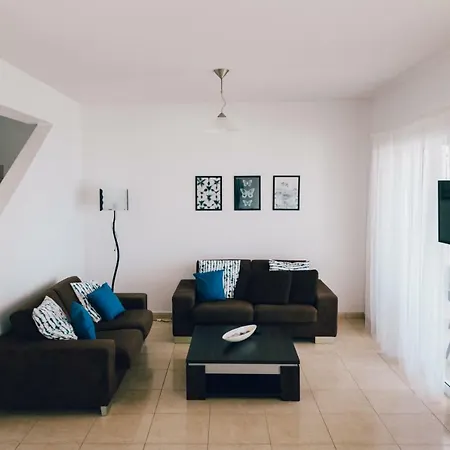 Vista Blu Holiday House With Stunning Sea Views! Pafos